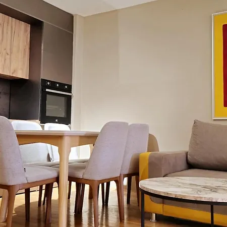 Lägenhet Main Square - Palace La Grande 150 M2