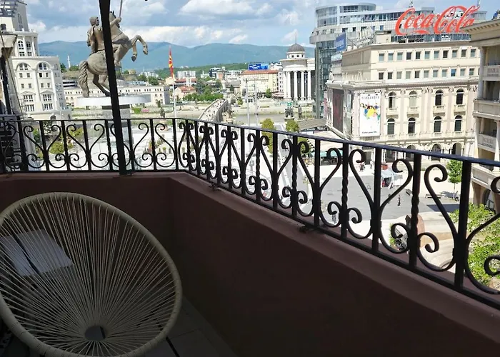 Main Square - Palace La Grande 150 M2 Apartment *